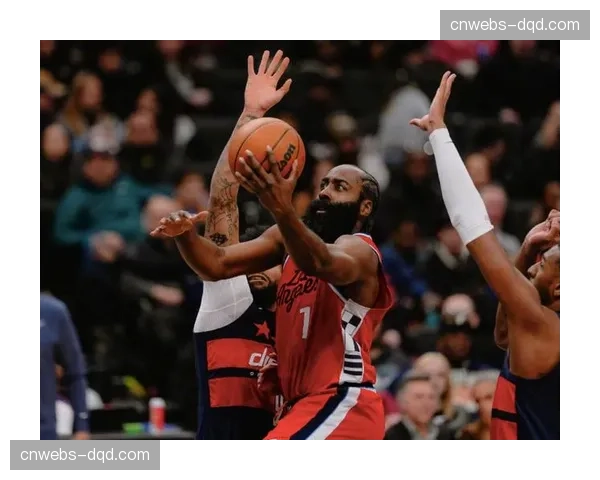 快船109-111惜败魔术,哈登缺阵伦纳德独木难支 快船109-111惜败魔术,哈登缺阵伦纳德独木难支