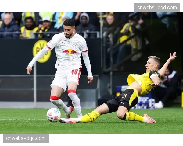 莱比锡主场2-1击败多特蒙德,鲍姆加特纳双响 莱比锡主场2-1击败多特蒙德,鲍姆加特纳双响