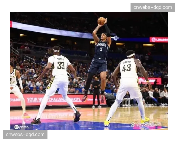 2022届新秀班凯罗场均22.2分8.4篮板5.2助攻，性价比超高