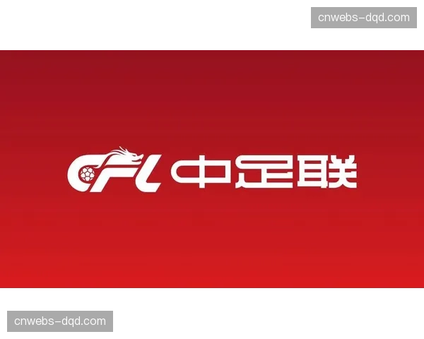 中足联五月试行“补水暂停”新规，专家担忧此举打断比赛攻防转换连续性